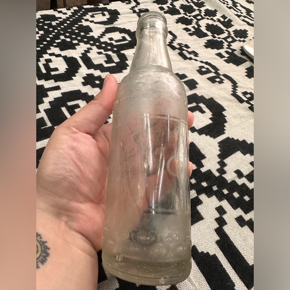 Vintage 1940s  10oz Sun Crest Soda BOTTLE Duraglas